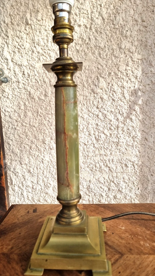 lampe de bureau, laiton et onyx, haut jusqu'à douille 36 cm, socle 12,5 X12,5 cm - Photo 3/4