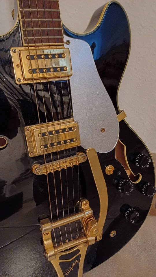 Johnson, Halbresonanz Gitarre, Semiakustik mit Bigsby ES 335 - Bild 2 von 4