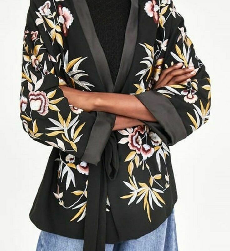 新品未使用ZARA 着物スタイルジャケット ZARA Black Floral Oriental Embroidered Belted Kimono Jacket