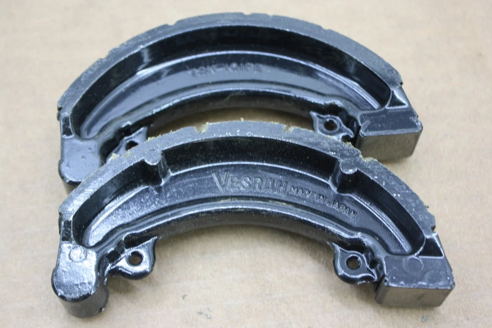 HONDA XR250R 1981 1982 y CR480R 1982 ZAPATAS DE FRENO DELANTERAS CON KEVLAR VESRAH JAPÓN Foto 3 de 4