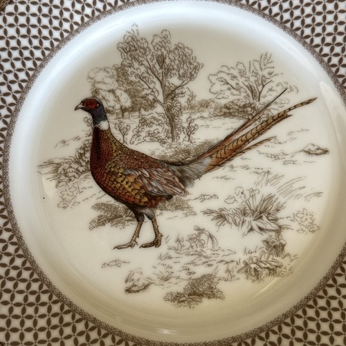 New Williams Sonoma Plymouth Gate Salad Plates, Set of 4, Mixed,8.5” Diamter - Picture 3 of 9
