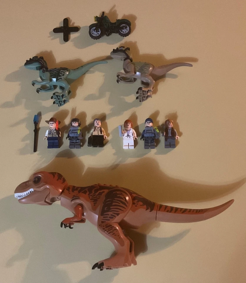 LEGO Jurassic World 75917 & 75918 - Raptor Rampage & T-Rex Tracker - Complete - Image 3 of 3