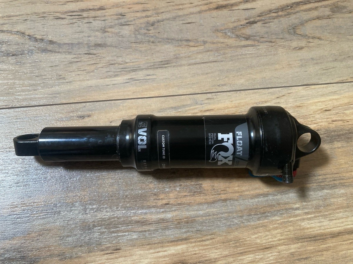FOX FLOAT DPS Performance Elite 210×52.5 dps_performance_3_pos_standard