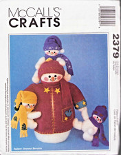 Snowman Couple Winter Dolls Stars Hats Scarves Wool Felt McCalls 2379
