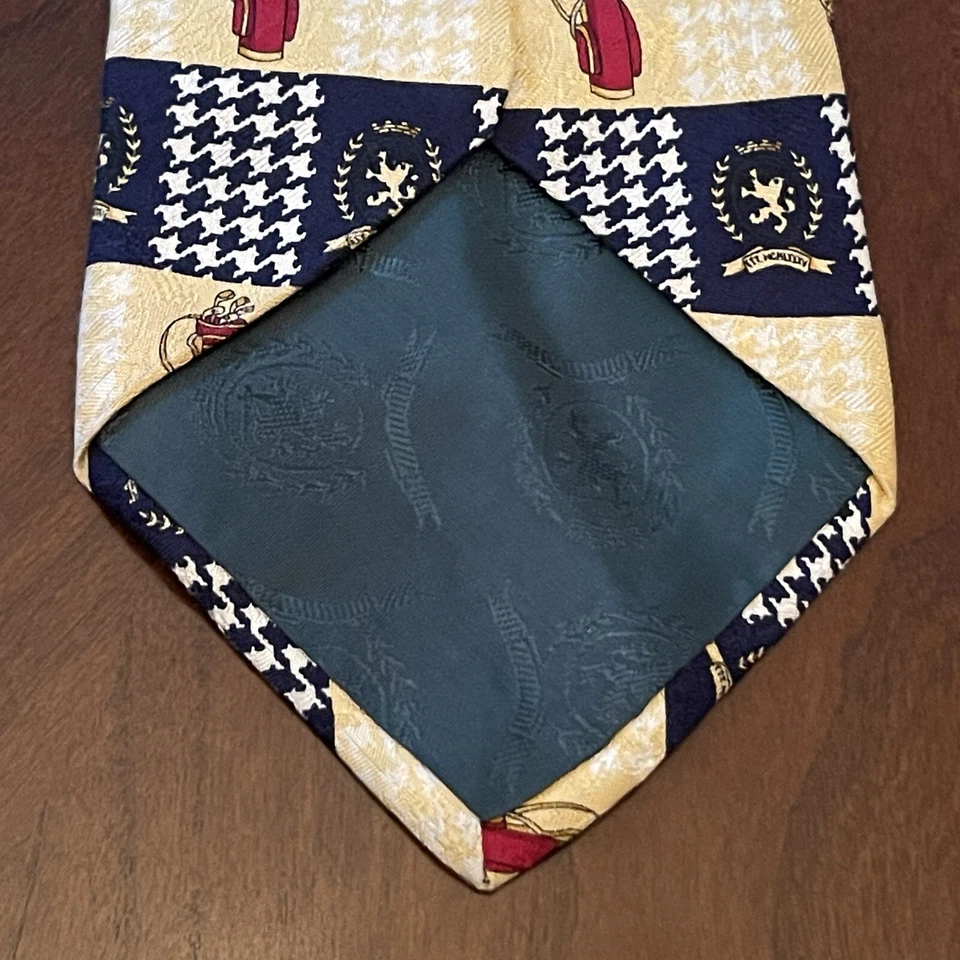 Vintage Tommy Hilfiger 100% Seda Pata de Gallo Hecho en EE. UU. Club de Golf Estampado Logo Foto 2 de 4