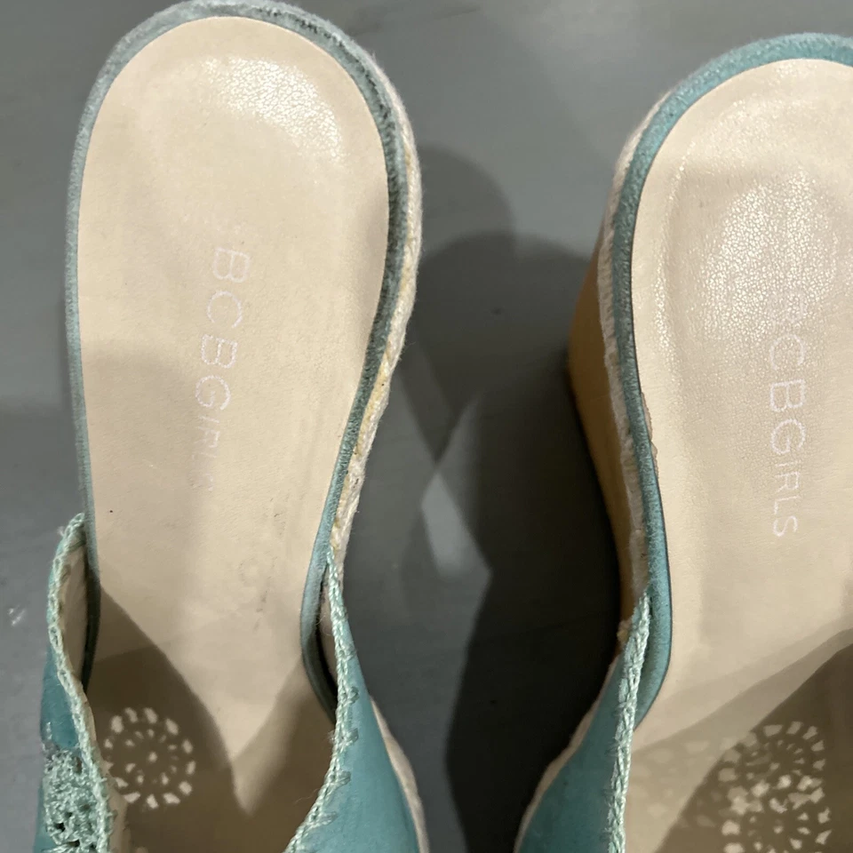 BCBGirls бирюзовый крючком клинья платформы каблуки замши дерева Бразилии почти не носили - Изображение 4 из 4