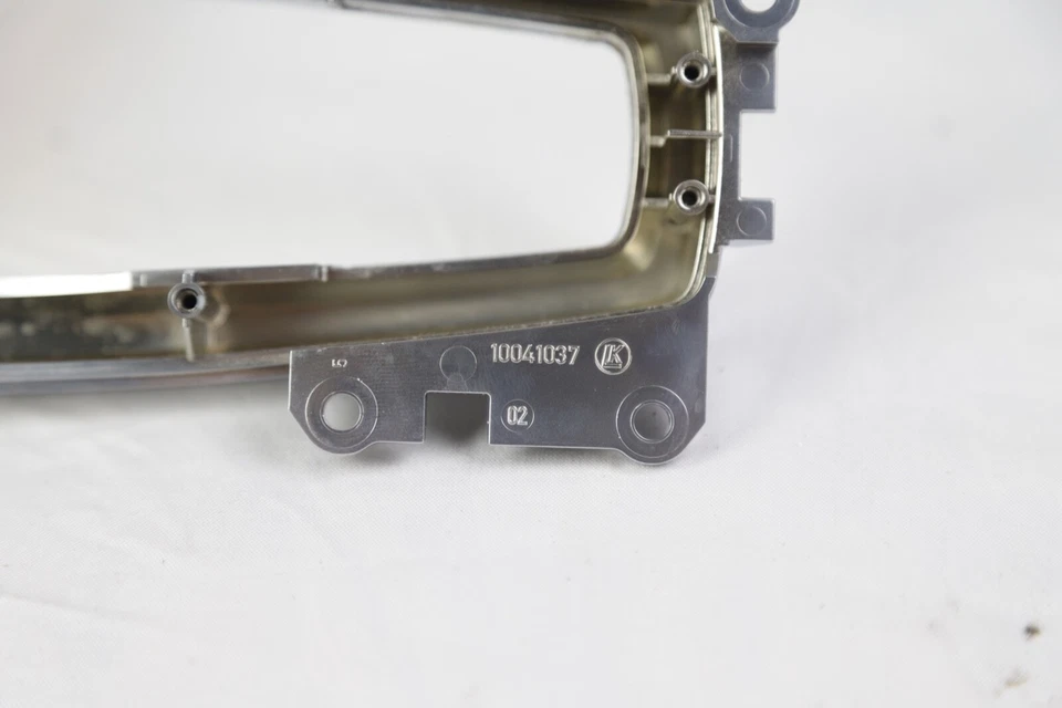 BMW X3 F25 2011-2016 cubierta de moldura panel bisel soporte de estacionamiento 10041037 OEM Foto 2 de 4