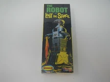 Moebius The Robot from Lost in Space Item #418