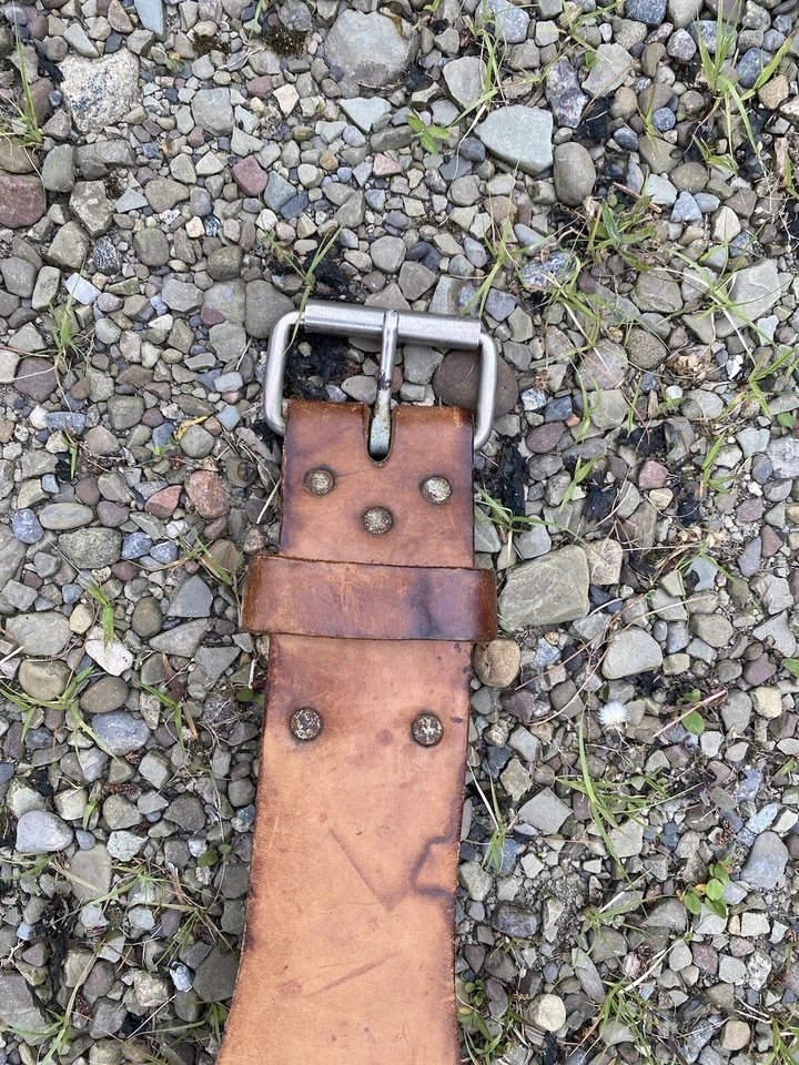 Cinturón de levantamiento de pesas Gold's Gym pequeño 24-28 cuero marrón 37” largo 4” ancho Foto 4 de 4