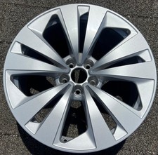 1 X ORIGINAL 19" ALUFELGE AUDI Q8 4M8601025 8,5x19 ET20 FELGE FREIHAUS 1 X ORIGINAL 19" ALUFELGE AUDI Q8 4M8601025 8,5x19 ET20 FELGE FREIHAUS