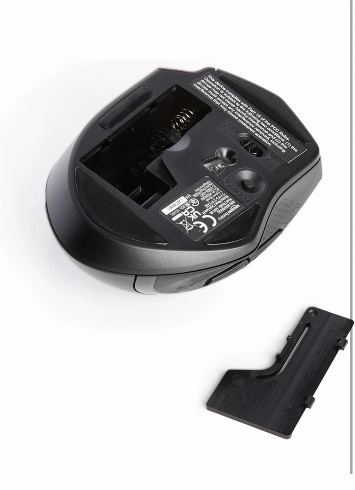 Amazon Basics Computer Mouse Wireless, Ergonomic, 2.4 GHz Optical Black - Image 3 of 4