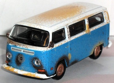 1/64 = 1971 71 VOLKSWAGEN / VW TYPE 2 / VAN = BUS / Rubber Tire FREE SHIPPING