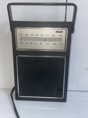 RCA AM/FM Portable Radio Model RZM 159E~ Works Great~ Must See Survivor ...
