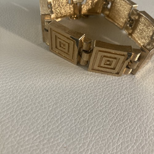 Vintage Monet Textured Gold Tone Wide Link Bracelet with Safety Chain - Picture 5 of 7