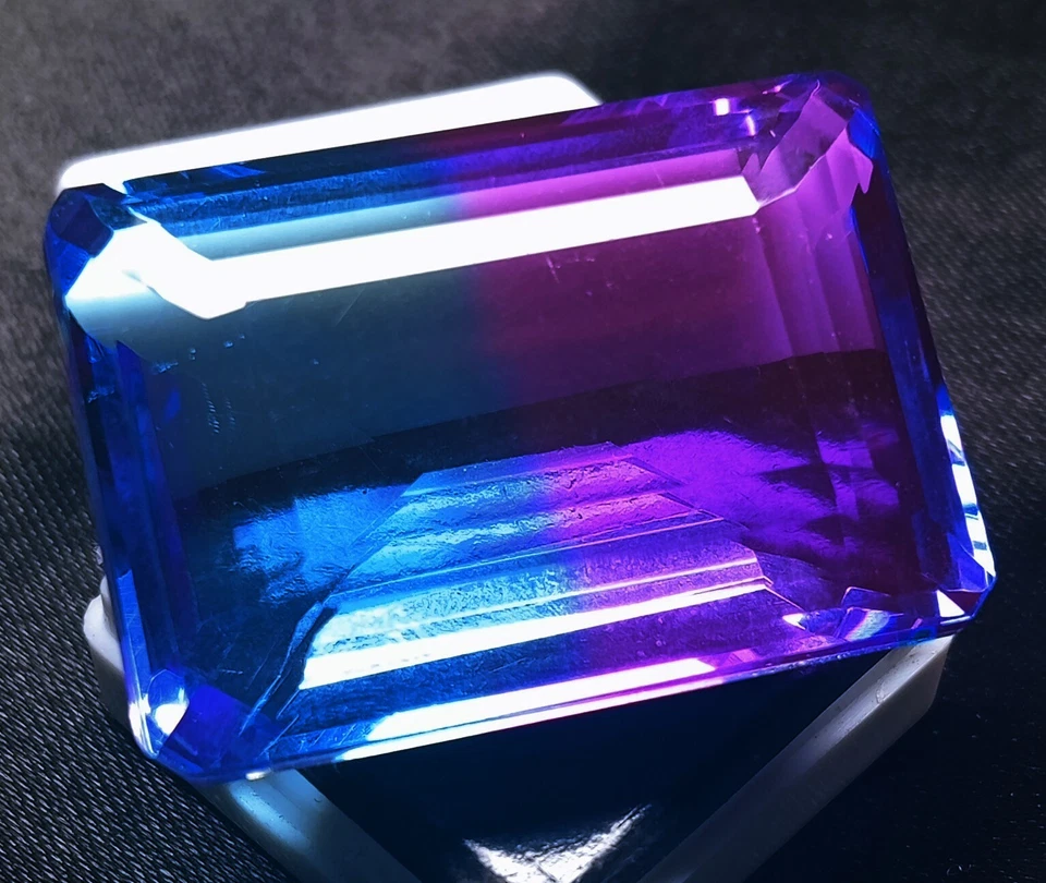 Piedra preciosa suelta en forma de esmeralda bicolor turmalina 111,90 quilates impecable certificado EGL Foto 2 de 4