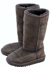 UGG AUSTRALAI CLASSIC GIRLS BROWN TALL CLASSIC 5229 BOOTS SIZE 10