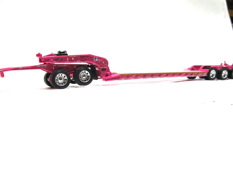 DCP 1/64 SCALE PINK FONTAINE TRIAXLE LOWBOY TRAILER, WITH JEEP & FLIP AXLE - Image 2 of 4
