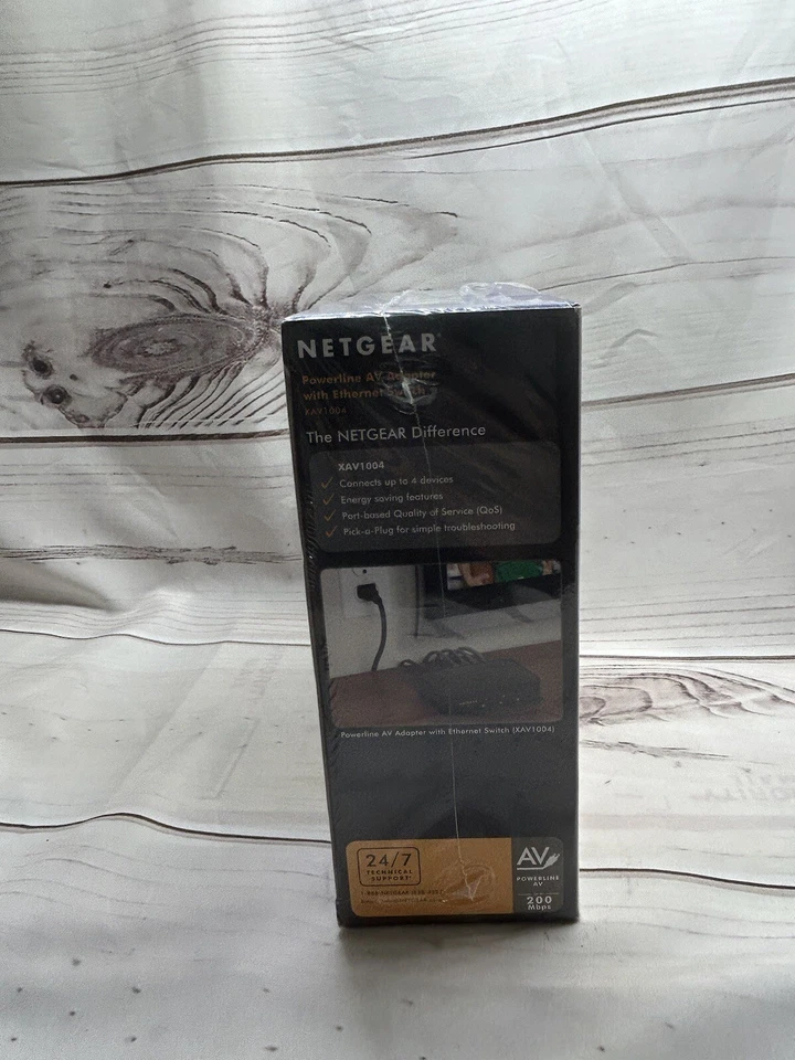 Netgear XAVB1004 Powerline AV (Home Theater Internet Connection Kit) - Image 3 of 4