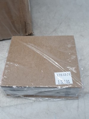 80mm Red Grid Z-Fold Queue Paper   75mm Wide Block   280 Sheets