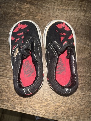 RARE! VANS Warped Tour Bat Trail Black Red White Classic Slip On
