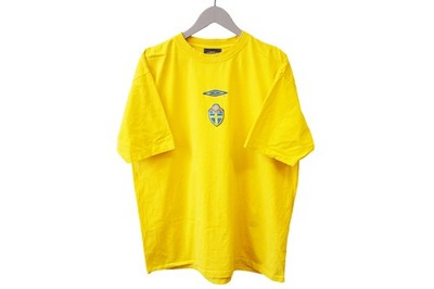 Vintage Sweden Team Umbro T-Shirt Size XL/XXL yellow football top retro 00s