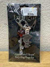 Twilight Apple And Heart Key Ring Bag Clip Keychain NECA Heart Jewel NIP
