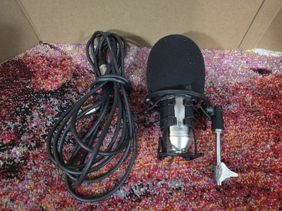 Behringer B-1 Large Diaphragm Condenser Studio Microphone