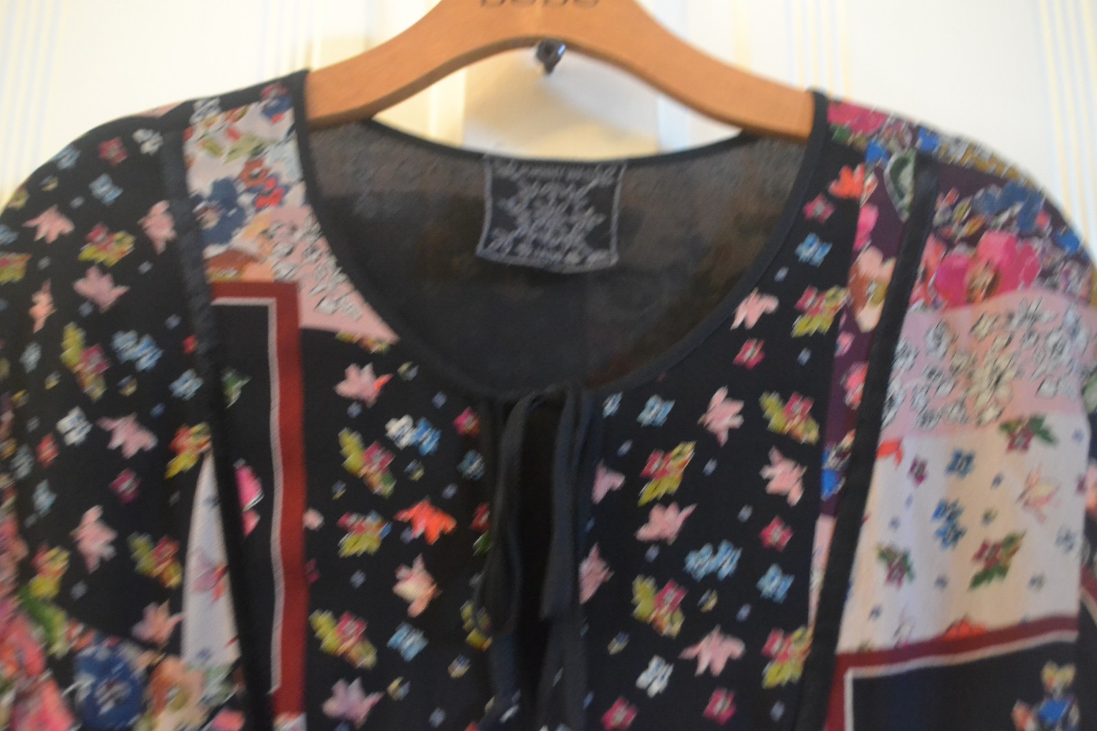 BLACK FLORAL PATCHWORK PATTERNED LONG SLEEVE A LI… - image 2