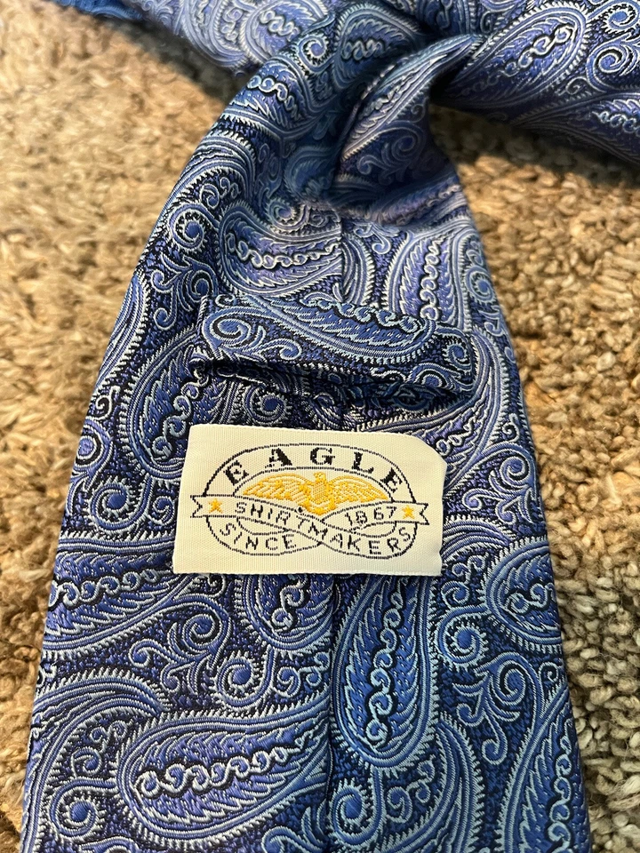 Corbata Eagle Shirtmakers para hombre 100 % seda hecha a mano negra azul cachemira Foto 2 de 4