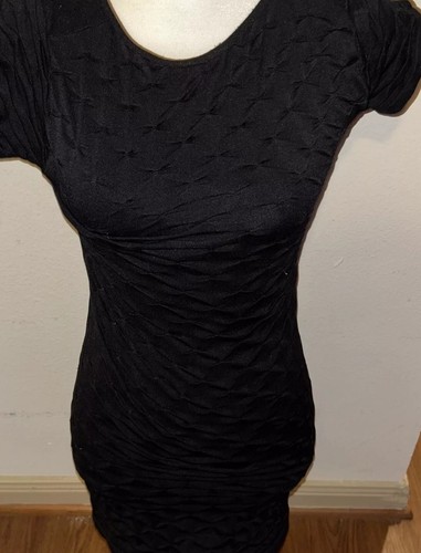 Vestido corto elástico manga corta estampado acolchado ceñido al cuerpo pequeño - Imagen 3 de 5