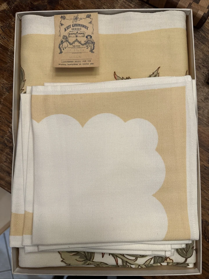 Mantel Kate Greenaway 53x52” + 6 servilletas patrón “Chelsea Gold” Foto 2 de 4