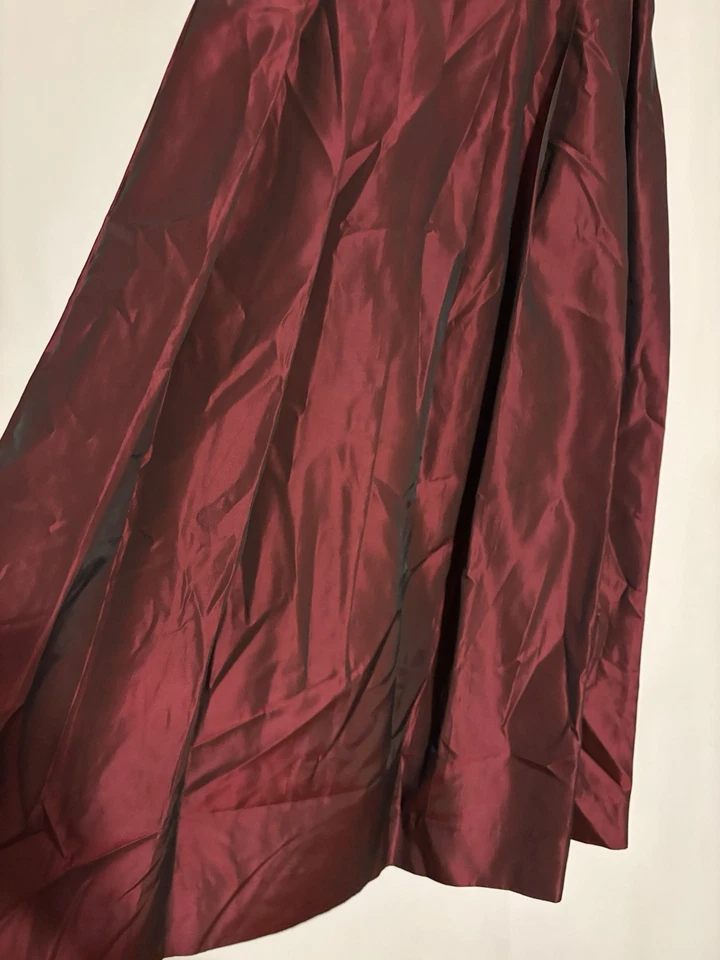 Falda Worthington 10 Aline Larga Maxi Roja Metálica Cintura Alta Vacaciones Navidad Foto 2 de 4