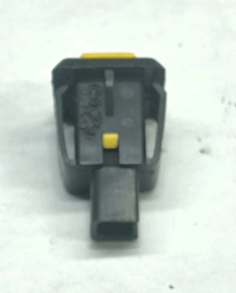 93-02 CAMARO RS Z28 FIREBIRD TA USADO Guantera Escotilla Trasera Interruptor de Liberación #3 Foto 3 de 4