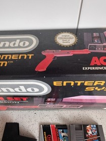 Nintendo NES Action Set - Console in scatola con Mario / Duck Hunt e Light Gun