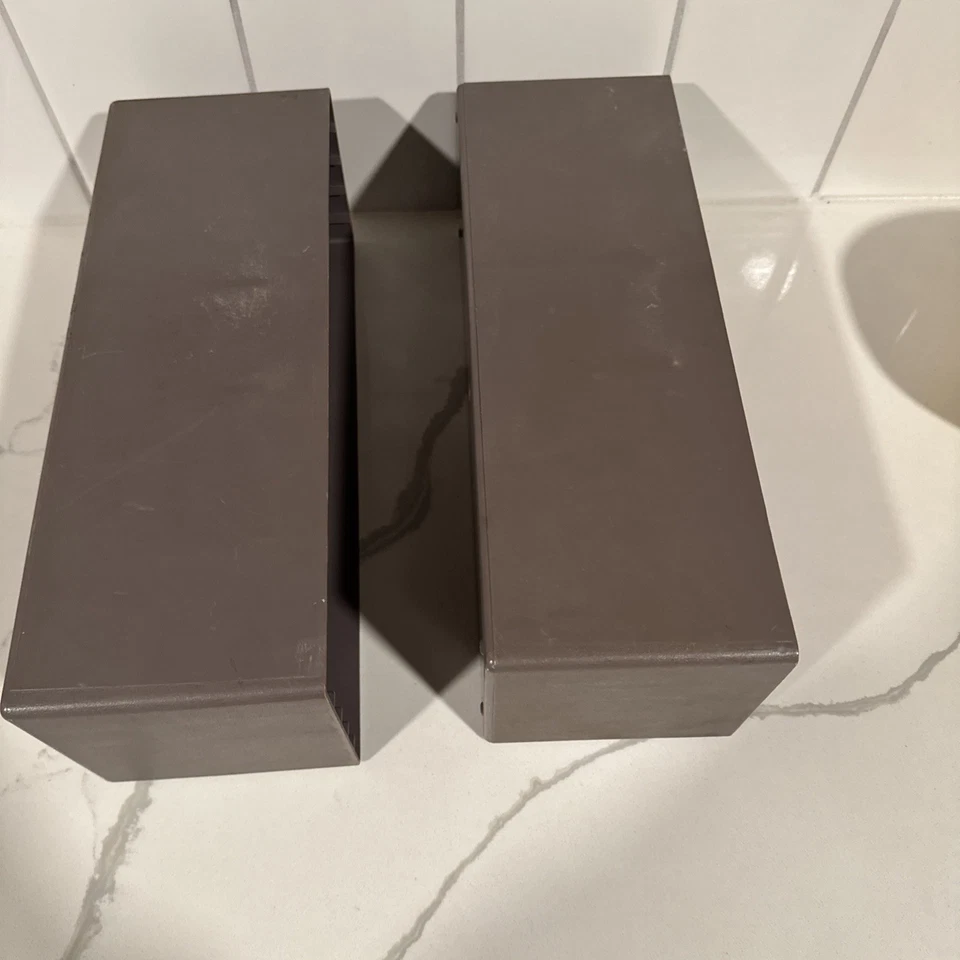 Винтажный органайзер для хранения игровых картриджей Nintendo NES — серый пластиковый держатель лот - Изображение 3 из 4