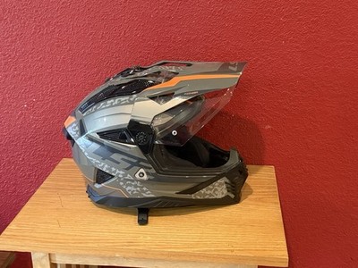 LS2 Pioneer II Motorcycle Helmet Size LARGE
