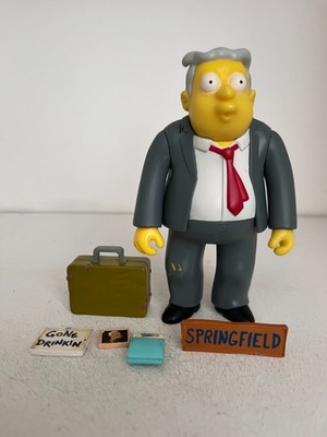 PLAYMATES INTERACTIVE THE SIMPSONS SERIE 11 LARRY BURNS SPIELZEUG ACTIONFIGUR WOS