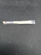 Bare Escentuals soft focus shadow brush 46695