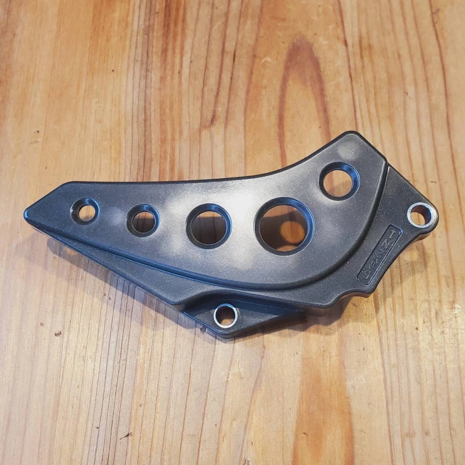 KAWASAKI Genuino 2008-2024 KLX140 140L 140G 140R CUBIERTA-CADENA 14026-0084 N... - Imagen 3 de 4