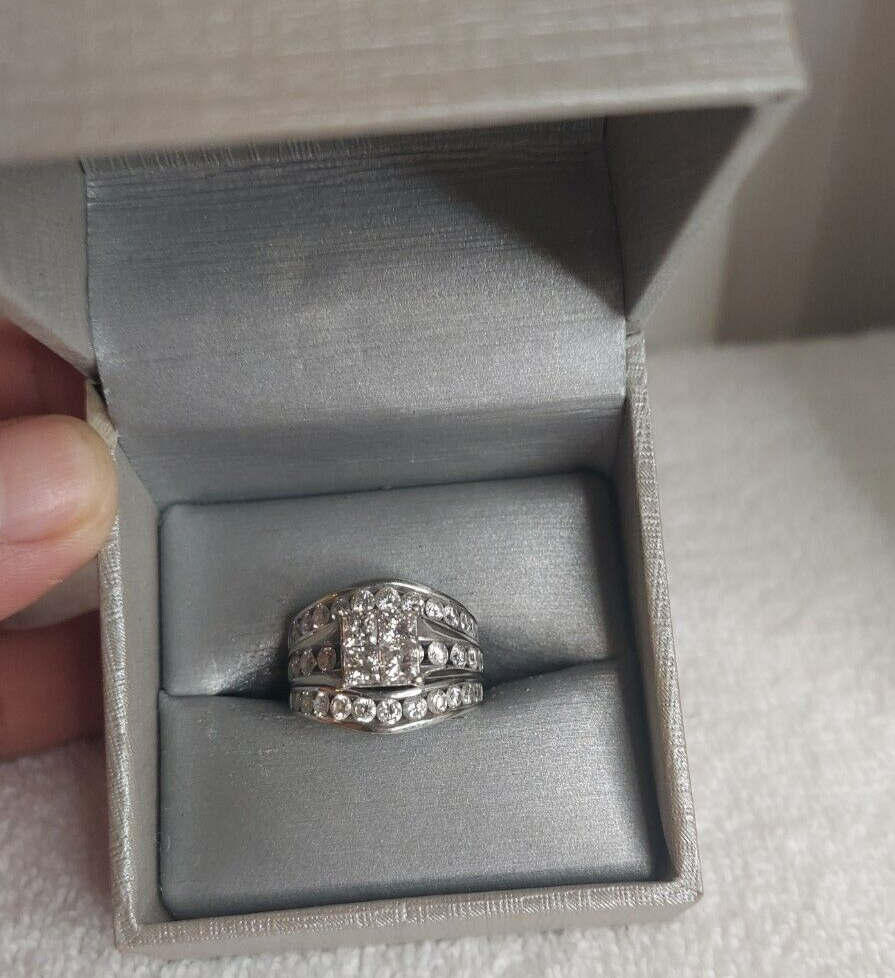 Women's ZALES GDM 14K White Gold Diamond Wedding Ring Set