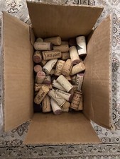 Korki do wina partia 100 naturalnych używanych różnych wzorów Recykling Rękodzieło