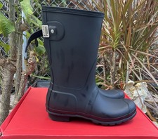 New in Box Size 7 Women s Hunter Original Short Rain Boot Black Matte