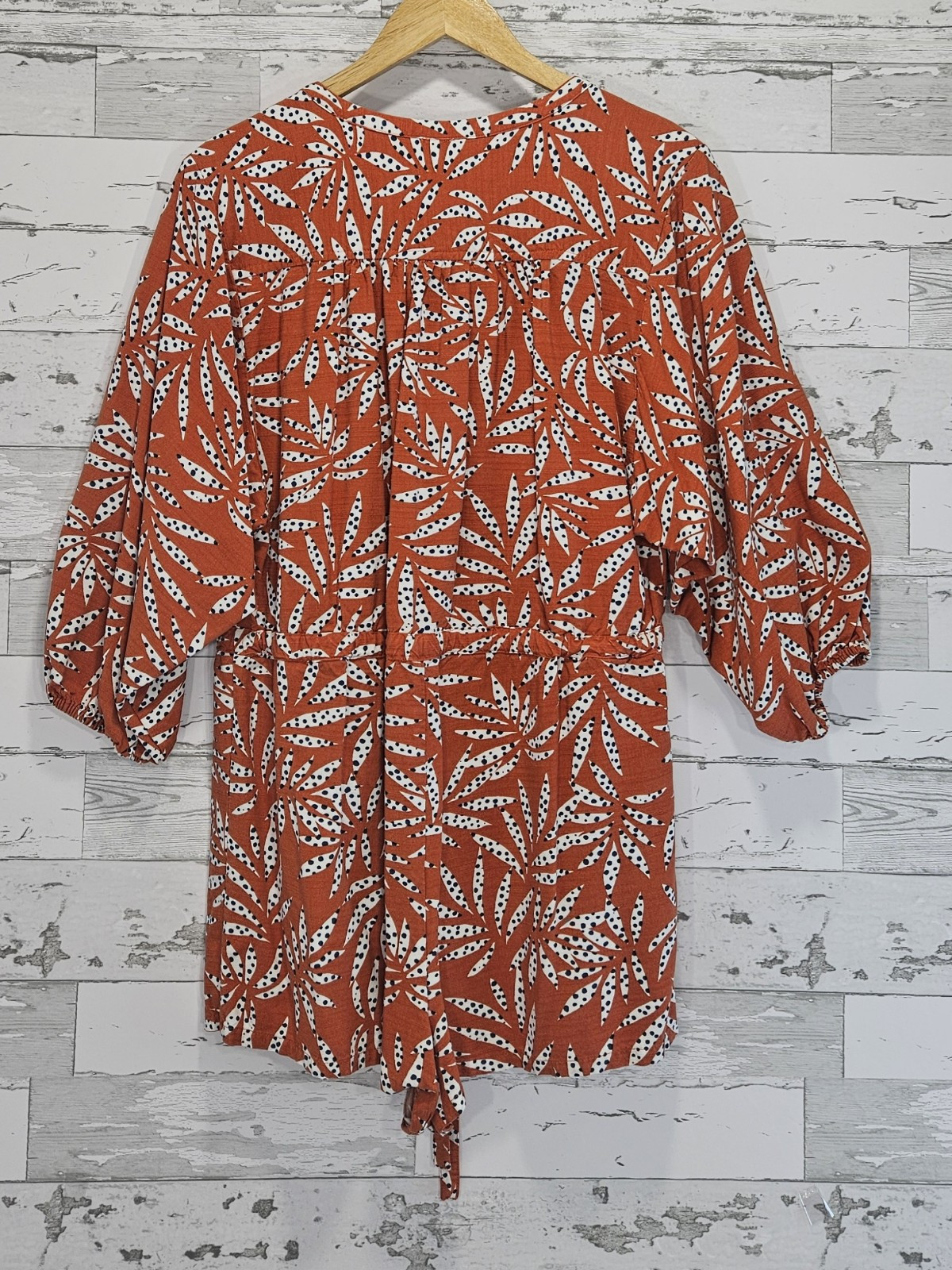 Loft Beach Leafed Button Rompred Small Belted 3/4… - image 4