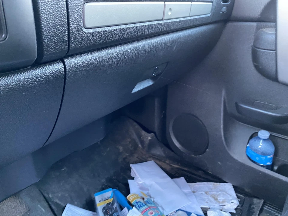 07 08 09 10 11 12 13 GMC SIERRA 1500 Glove Box Foto 2 de 4