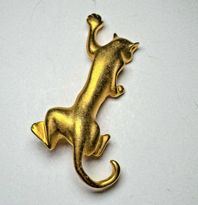 Vintage D.TOREM RENCLIF INC Gold Tone Panther Brooch Signed Figural Pin 2.75 