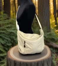 Stone Mountain Large Vintage Crossbody Messenger Bag White Leather 1970s Lovely