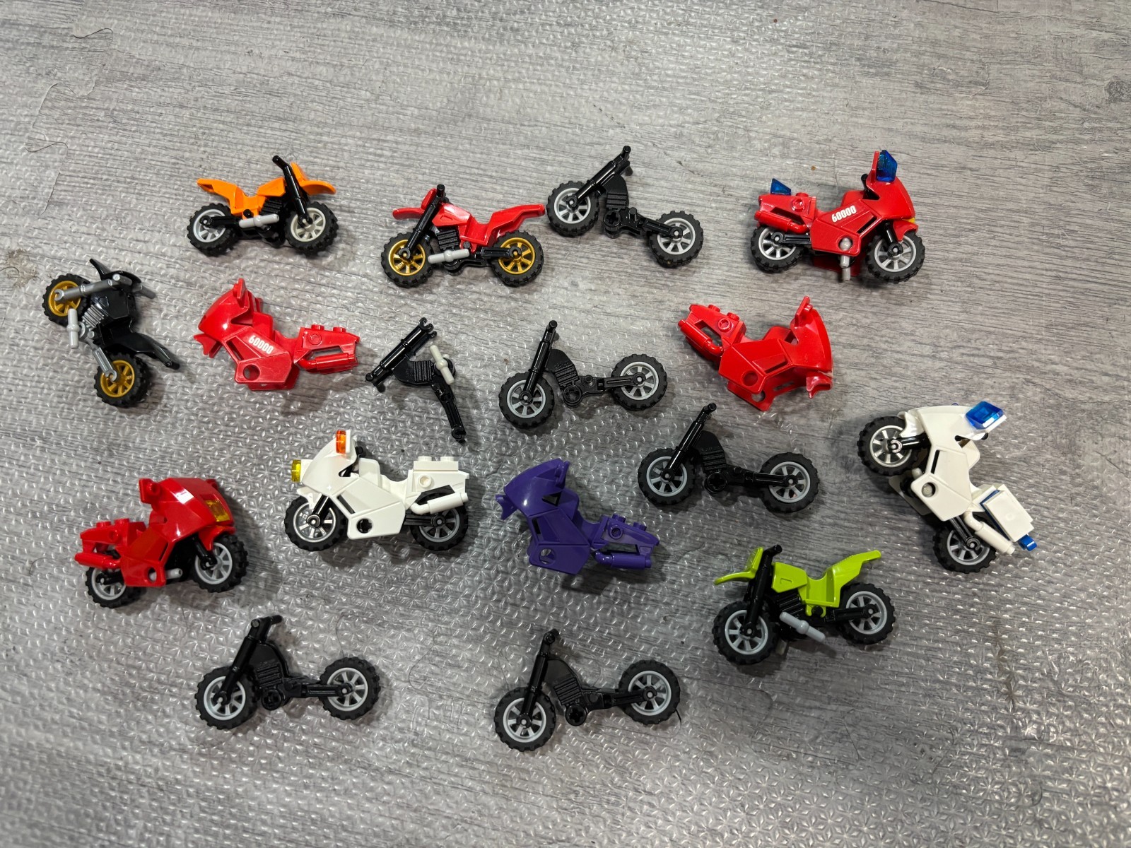 Genuine LEGO brand Mini Motorcycles Dirt Bikes Frames Parts 