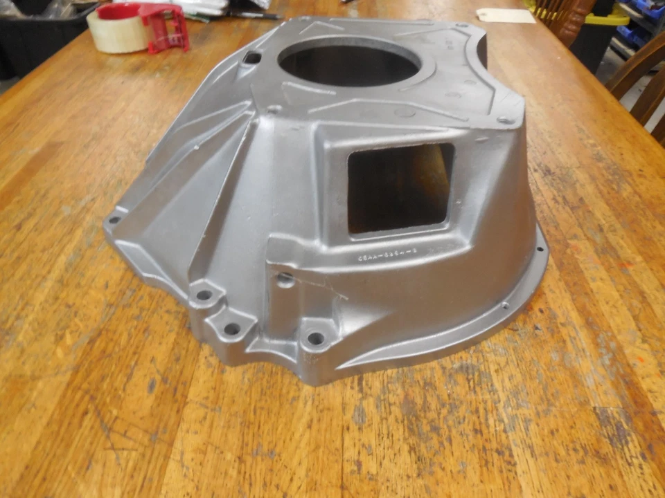 Ford 302 Mustang & Shelby GT350 1968 4 velocidades campana carcasa fechada 68 código J Foto 3 de 4