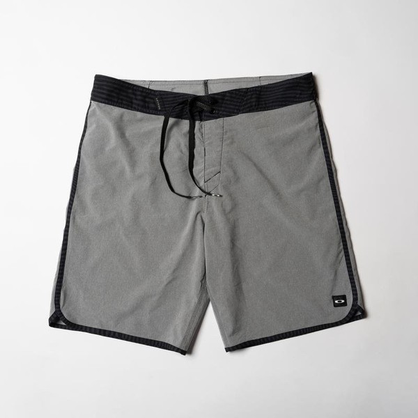 Men Oakley Shorts Grey 34