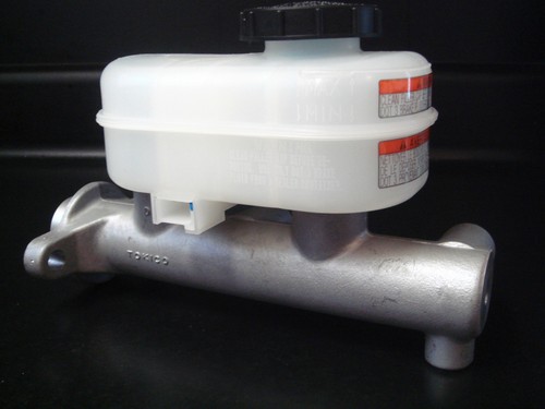 *NUEVO* Ford Windstar 1998 Master Cylinder Asy F88Z-2140-Ab - Imagen 2 de 5